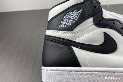 85 Lightweight Jordan BQ4422-001 High Black Retro White (2023) 145 1 0925